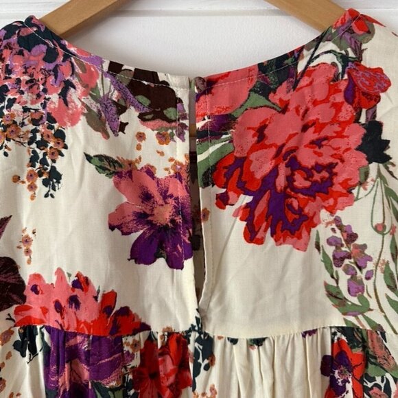 Andree By Unit Feminine Flowy Short Sleeve Colorful Floral Blouse Sz M - Picture 11 of 12